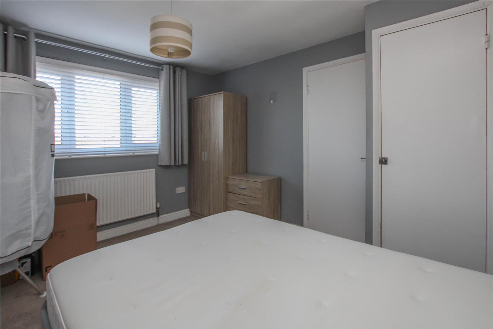 Kelvedon Close, Hutton, Brentwood Keith Ashton